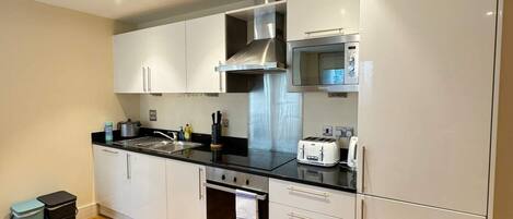 Basic Apartment | Private kitchen