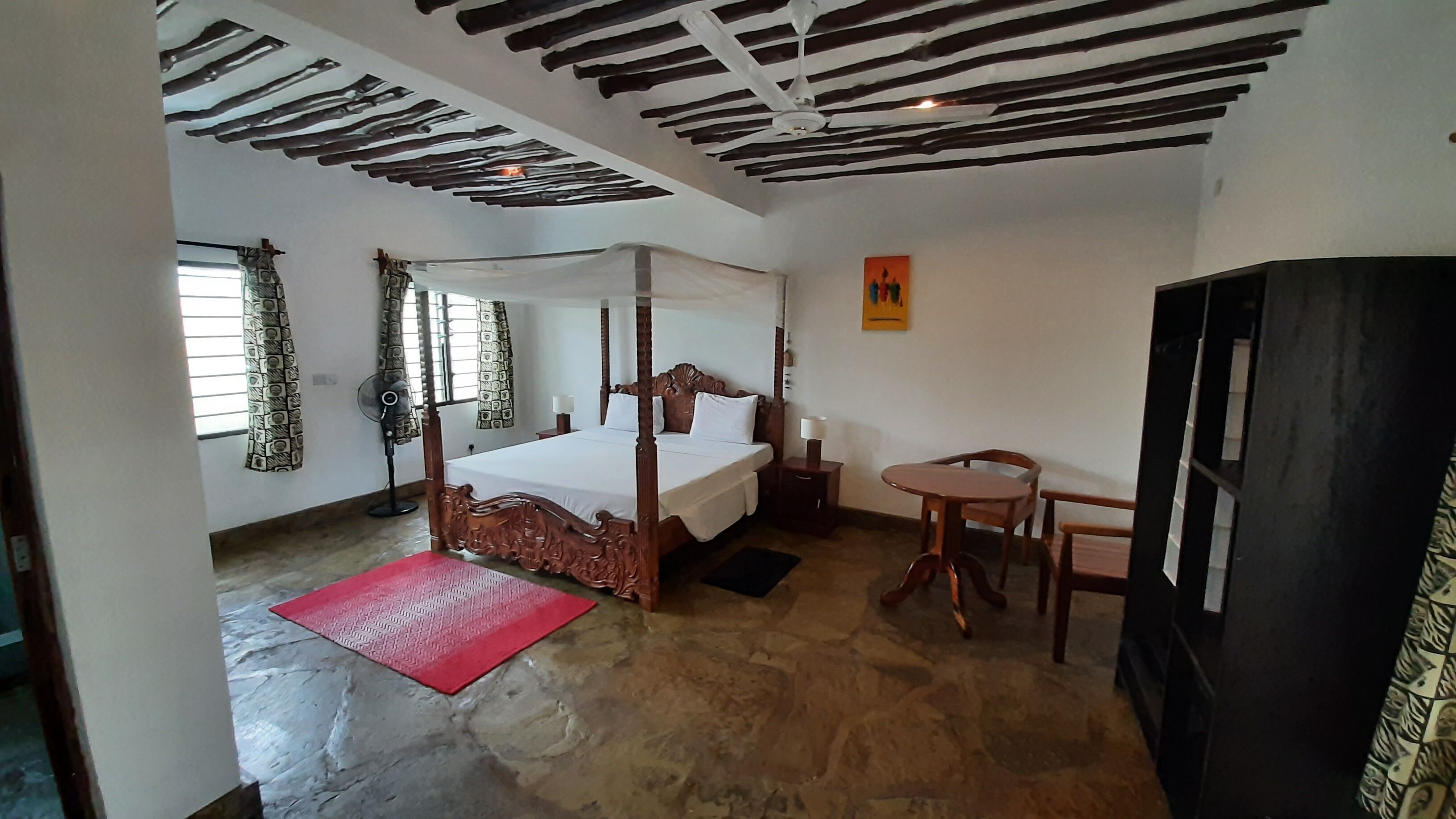 Vila exclusiva | 4 quartos, Wi-Fi de cortesia, roupa de cama