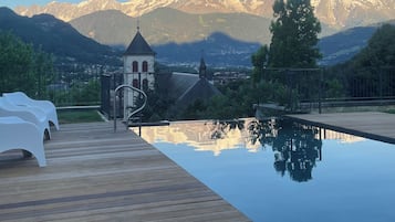 Piscine extérieure, piscine chauffée