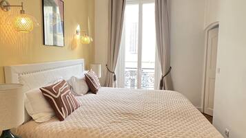 2 slaapkamers, een strijkplank/strijkijzer, wifi, beddengoed