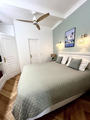 2 habitaciones, tabla de planchar con plancha, wifi y ropa de cama 