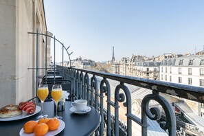 Double Room with Balcony | Balcón