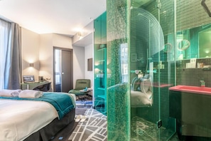 Double Room with Balcony | Minibar, espace de travail pour ordinateur portable, Wi-Fi gratuit