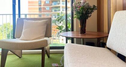 Cosy Studio in Bondi Junction in 1970s building