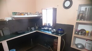 Private kitchen - Kashi dham homestay 10 minutes  to Kashi Vishwanath  temple and ghats. (Varanasi)