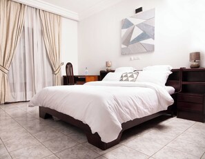 Deluxe Apartment, 1 Bedroom, Non Smoking, Balcony | Premium bedding, individually decorated, individually furnished - Residence Hotel Edouard  (Abidjan)