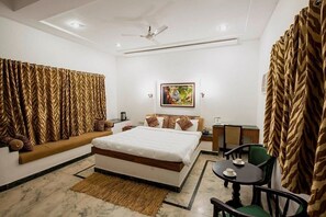 Habitación Deluxe | Escritorio y wifi gratis