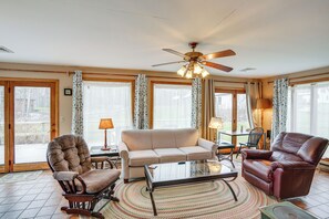 House (1 Bedroom) | Interior