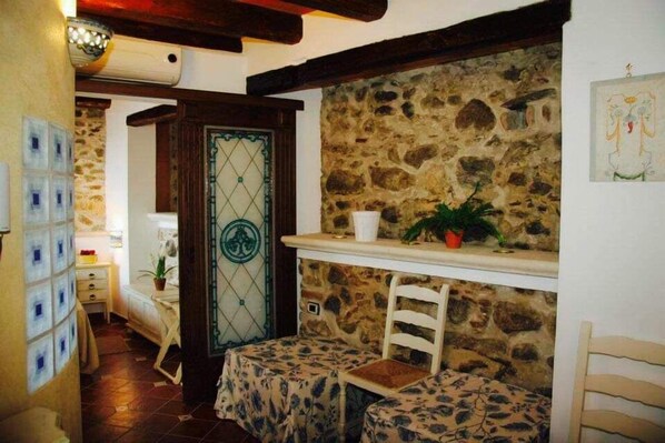 Deluxe-sviitti | Oleskelualue | Taulutelevisio