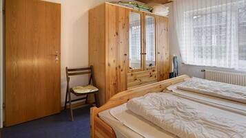 2 bedrooms, Internet