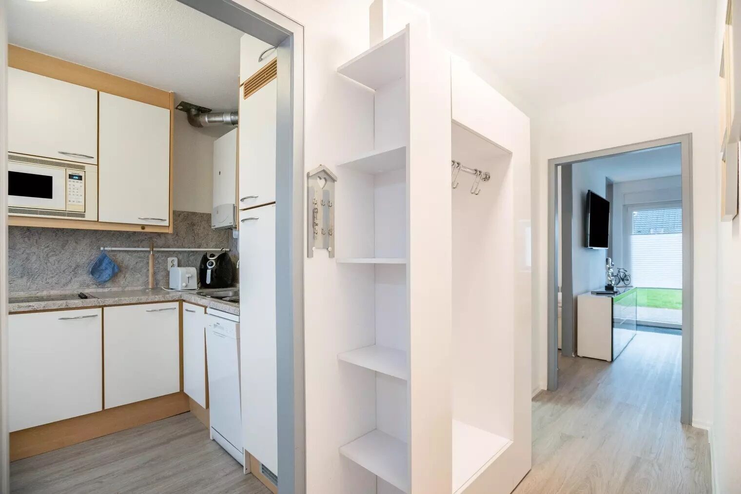 Réfrigérateur, micro-ondes, four, lave-vaisselle