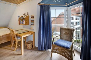 2 bedrooms, Internet - Typical East Frisian semi-detached house, the house "Wattenmeer" High-quality, comfortably furnished semi-detached house (Nessmersiel)
