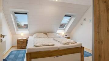 2 bedrooms, Internet