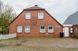 Exterior - Apartment Langeoog directly on the dike with WLAN and terrace (Nessmersiel)