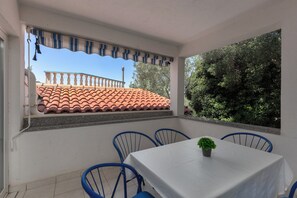 Outdoor dining - Family Resort Santa Maria I Apartment 1 (Novalja)