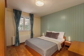 2 slaapkamers, een kluis op de kamer, een laptopwerkplek, beddengoed