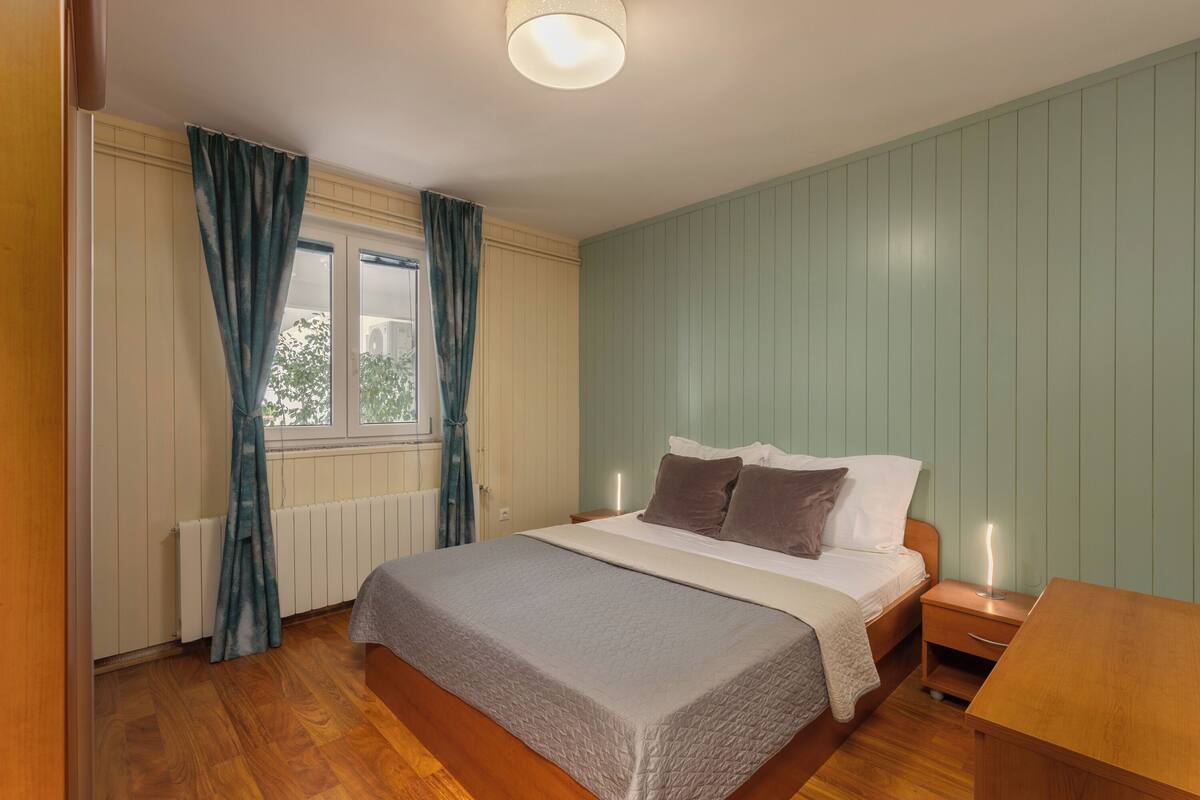 Family Apartment, Multiple Bedrooms, 2 Bathrooms, Sea Facing (Family Resort Santa Maria I Apartment) | 2 bedrooms, laptop workspace, bed sheets