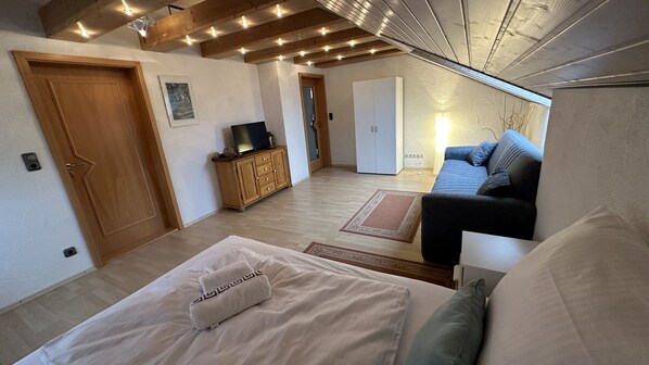 2 Schlafzimmer, Bügeleisen/Bügelbrett, WLAN, Bettwäsche