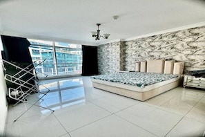 1 bedroom, WiFi - Fully Furnished 1BHK (Dubai)