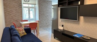 Excellent spot in Art Noveau style building close to the river and Old Town