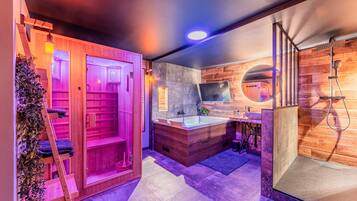 Jetted tub, hair dryer, towels, soap