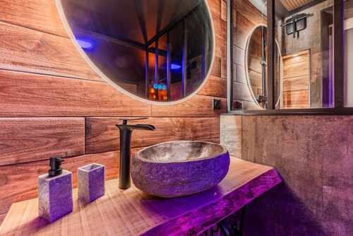 ⚜️ Romantisches Wellness-Apartment | Whirlpool, Sauna | Nähe Straßburg 💕