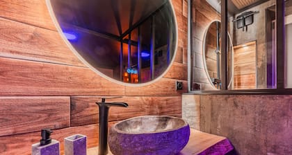 ⚜️ Romantic Love Room | Jacuzzi, Sauna & Terrace | Near Strasbourg 💕