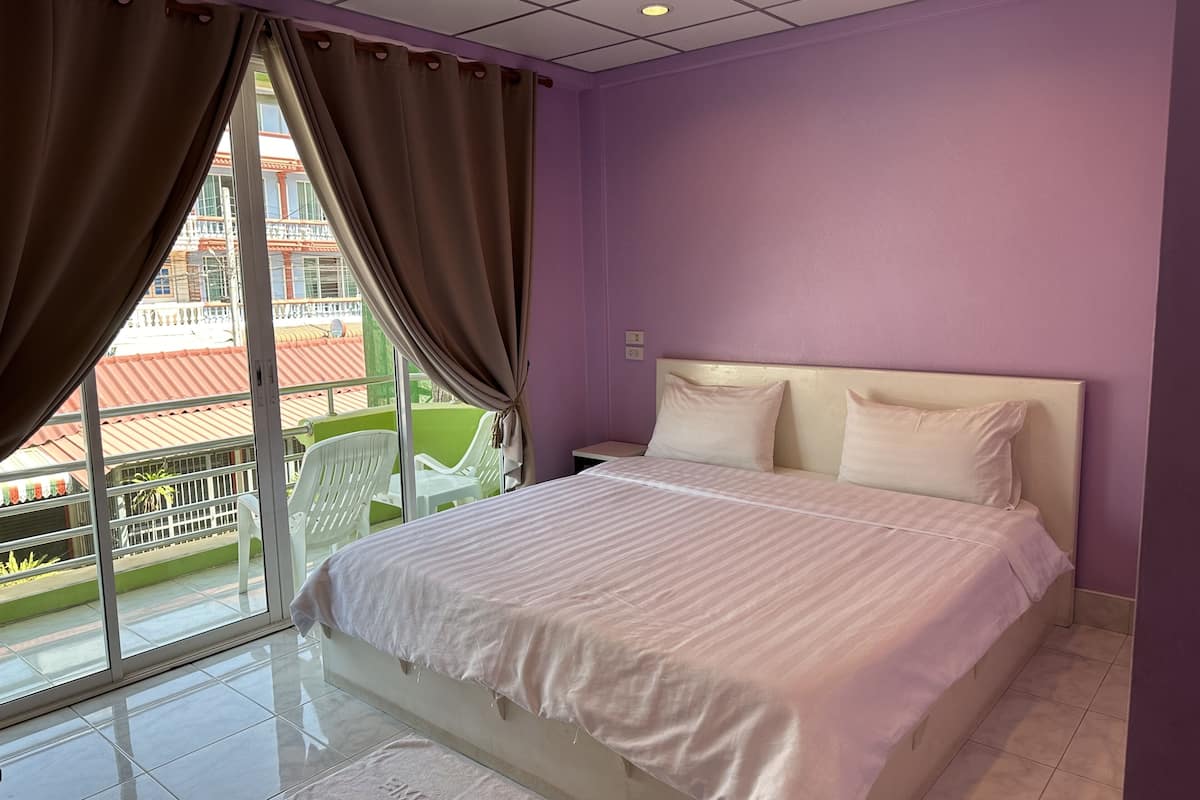 Superior Double Room | Desk, free WiFi, bed sheets