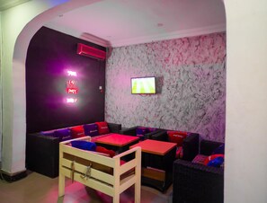 Lounge - Royalty Place Hotel (Lagos)