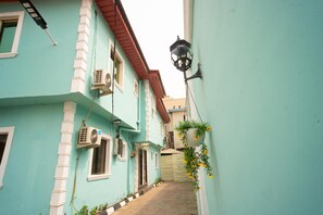 Exterior - Royalty Place Hotel (Lagos)