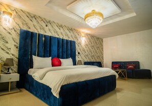 Luxury Room - Royalty Place Hotel (Lagos)