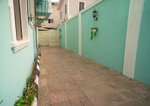 Exterior - Royalty Place Hotel (Lagos)