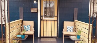 King queen, sweet cozy, and quiet old neighborhood very charming perfect stay