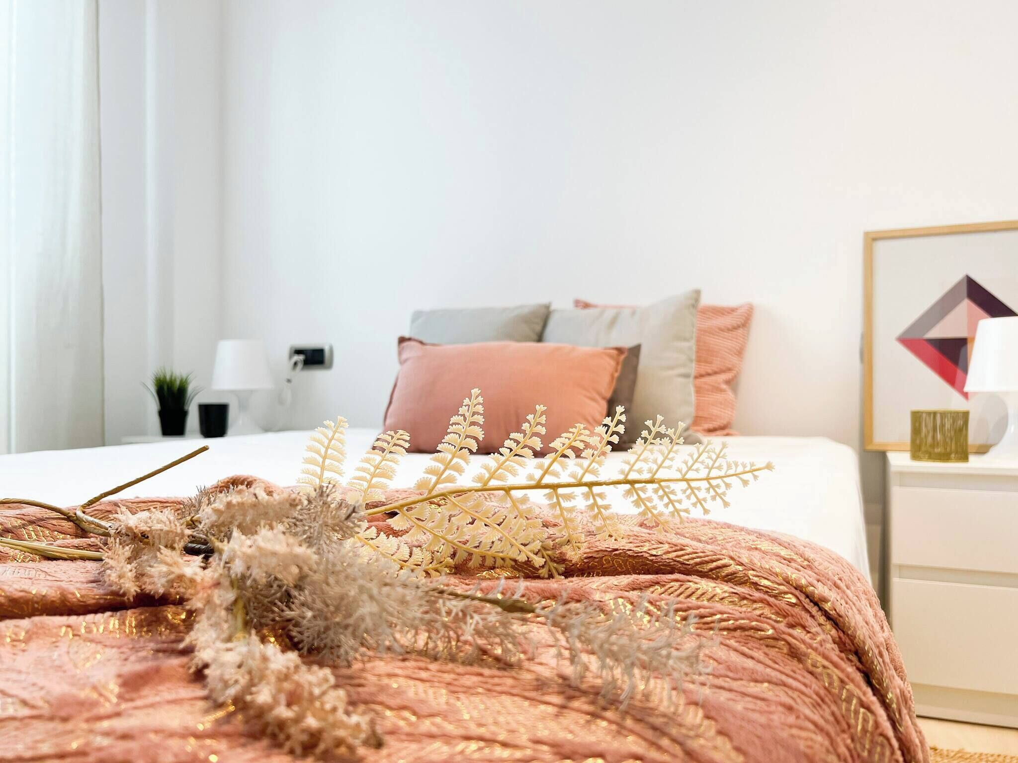 5 slaapkamers, een strijkplank/strijkijzer, reisbedje, gratis wifi