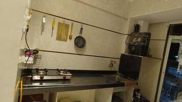 Fridge, stovetop, dishwasher, electric kettle