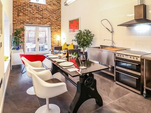 Fridge, dishwasher, electric kettle, toaster - The Pump House Forge (Doncaster)