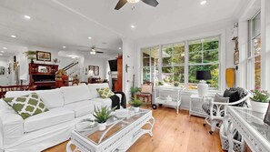TV, fireplace, offices