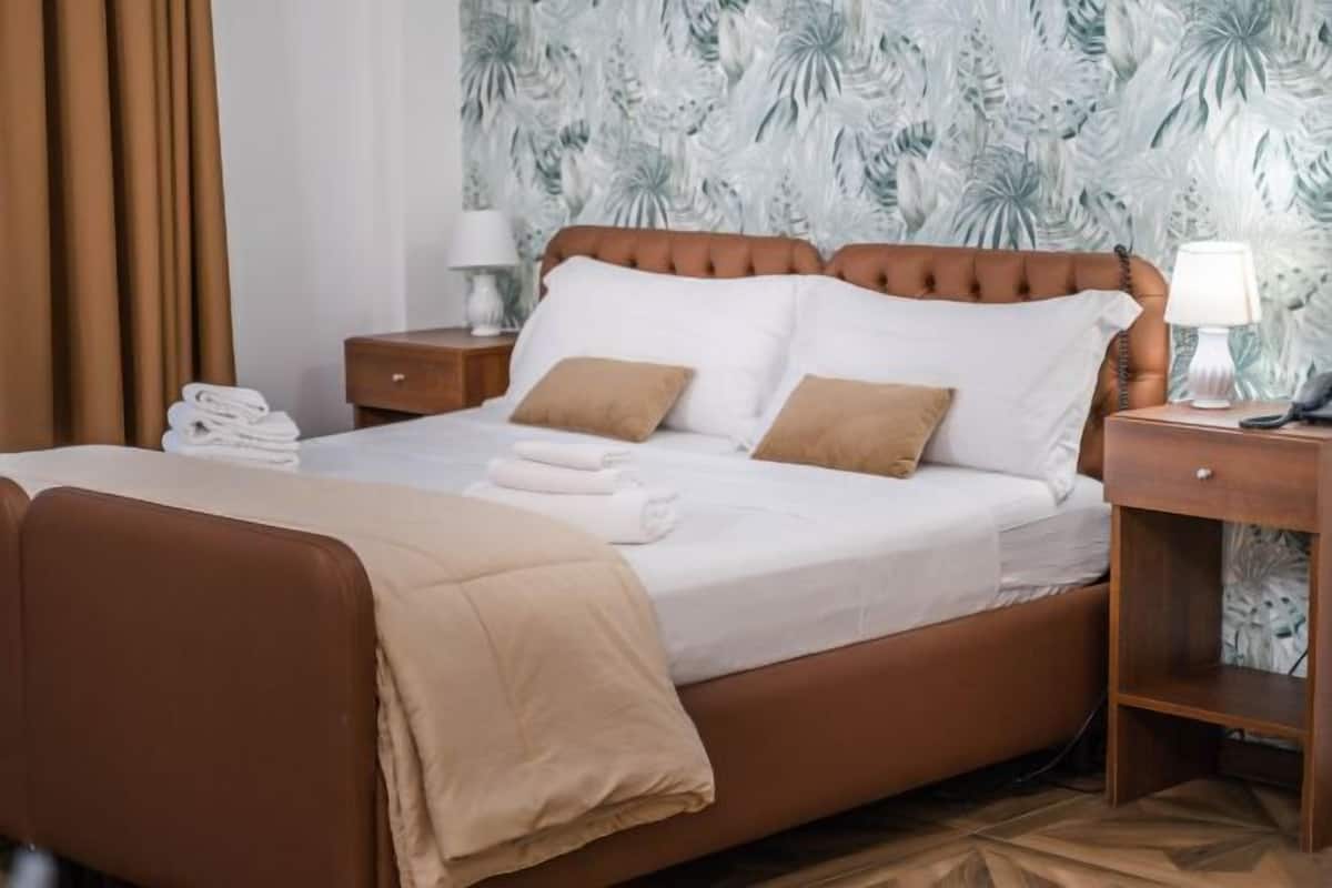 1 bedroom, minibar, free WiFi, bed sheets