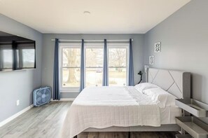 5 habitaciones, tabla de planchar con plancha, wifi y ropa de cama 