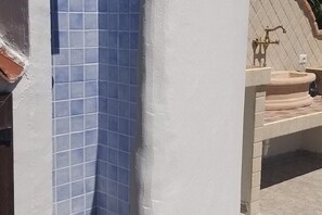 Shower, hair dryer, bidet, towels - Apartment (Murta Maria)