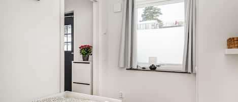 1 chambre, fer et planche Ă repasser, Wi-Fi, draps fournis