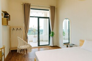 Comfort Duplex | Premium bedding, memory foam beds, free minibar, individually decorated