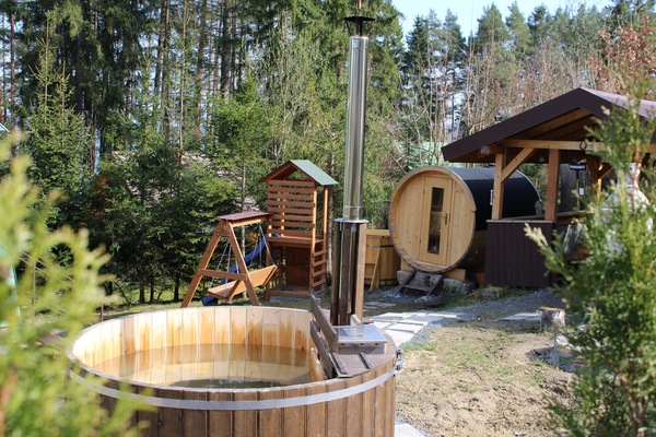 Bain à remous extérieur