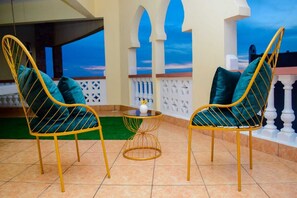 Căn hộ Deluxe | Hiên