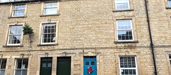 Cosy 17th Century Cotswold Cottage 3BR Chipping Norton. Family and pet friendly!