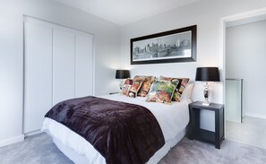 3 bedrooms, in-room safe, iron/ironing board, free WiFi