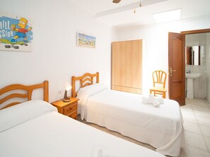 4 chambres, fer et planche Ă repasser, accĂšs Internet, draps fournis