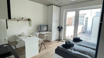 1 室のベッドルーム、アイロン / アイロン台、WiFi、ベッドシーツ