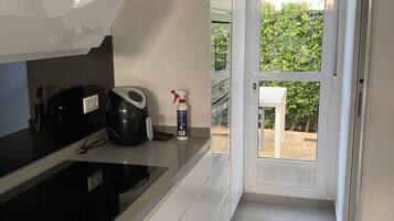 Refrigerador, microondas, horno y lavavajillas