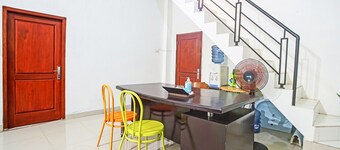 OYO Life 90587 Domen Homestay Syariah